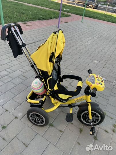 Детский велосипед с ручкой