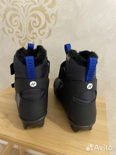 Лыжные ботинки детские 33 размер