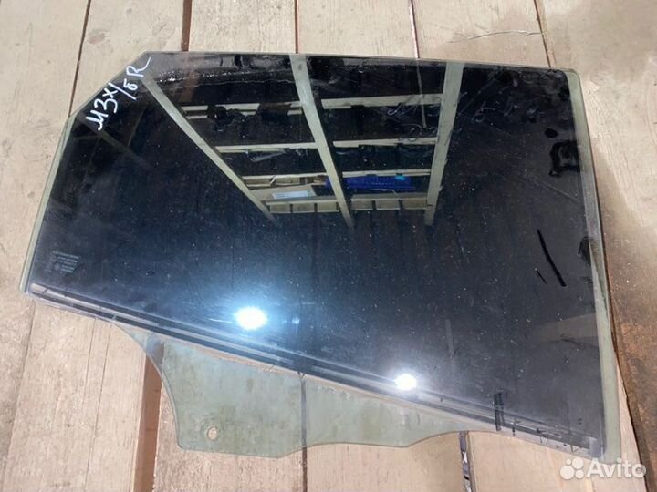 Стекло двери заднее правое Mazda 3 хэтчбек 1.6 Z6