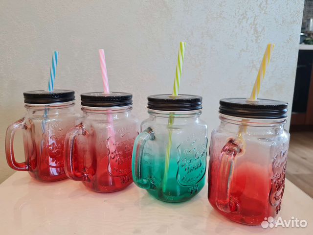 Кружка стеклянная с трубочкой для коктейля