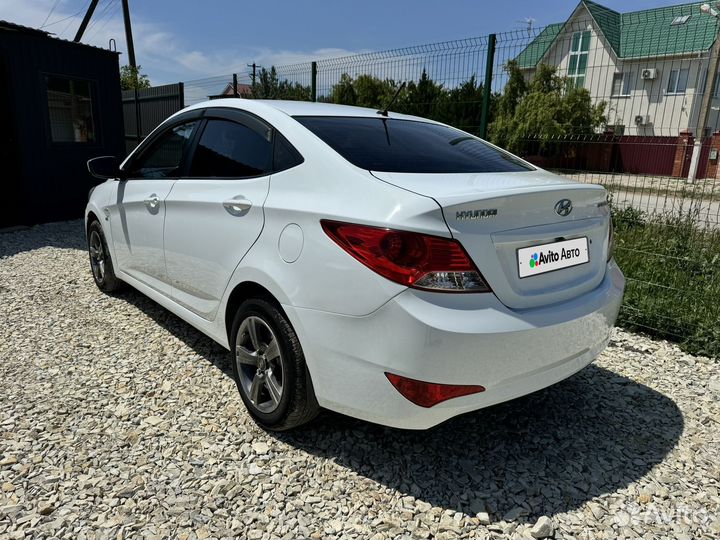 Hyundai Solaris 1.6 AT, 2014, 185 800 км