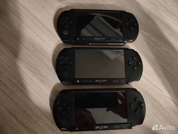 Sony PSP E1008, 2008, 3008 прошитые 64gb + 50 игр