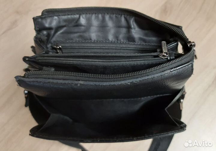 Сумка мужская с ремешком через плечо