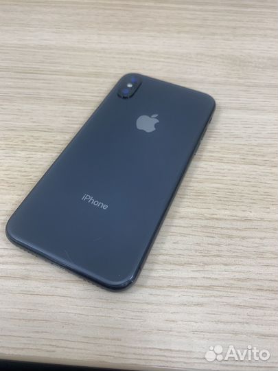 iPhone X, 64 ГБ