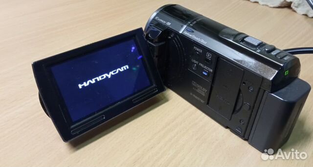 Sony HDR PJ30E: камера и проектор в одном корпусе