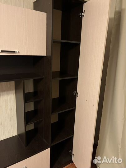 Шкаф деревянный