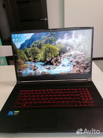 Ноутбук MSI 17.3 i5-11400h gtx1650