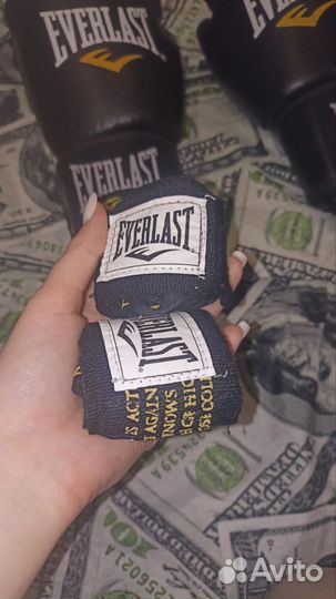 Боксерские перчатки 10 oz