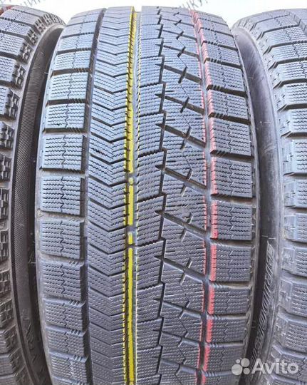 Bridgestone Blizzak VRX 225/40 R18 97V