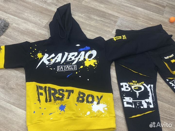 Спортивный костюм для мальчика 152-156