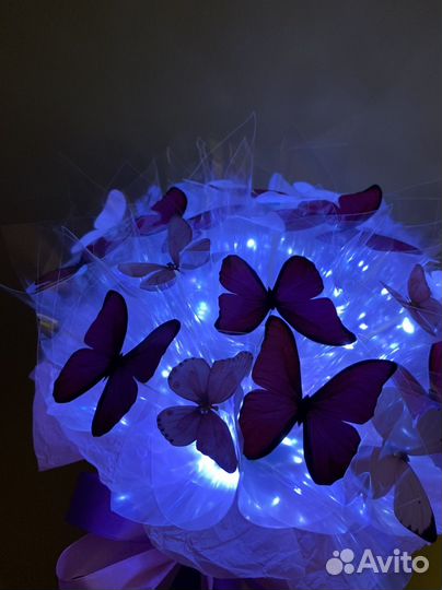 Букет из бабочек в коробке