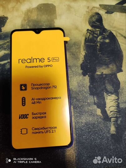 Телефон realme 5 pro