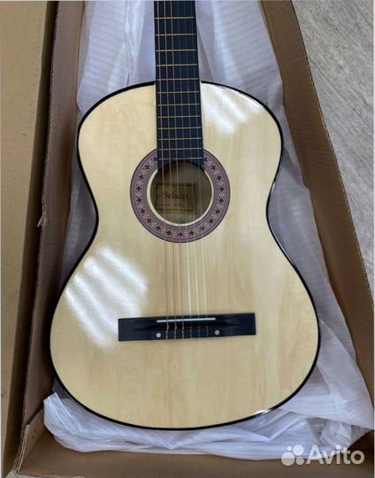 Классическая гитара Belucci BC3805 N