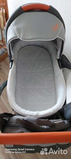 Коляска camarelo sudari