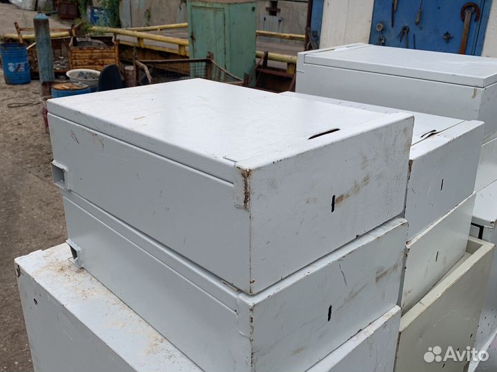 Ящики с замком