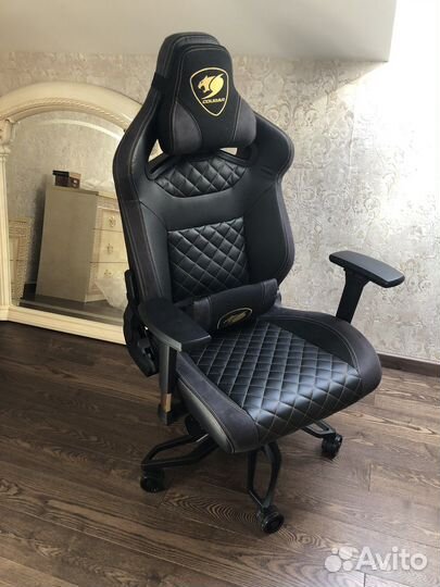 Кресло Cougar Throne Royal