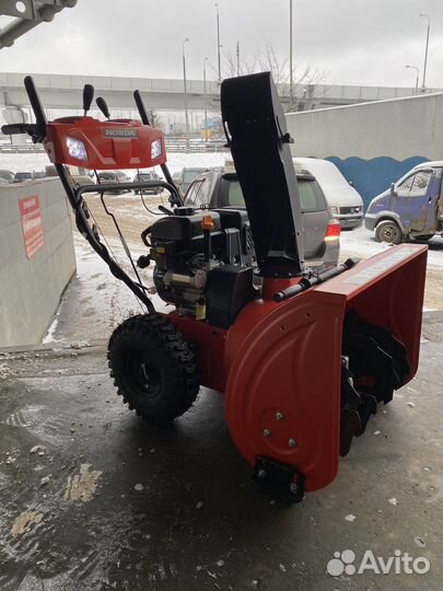 Снегоуборочная машина hss13le Honda