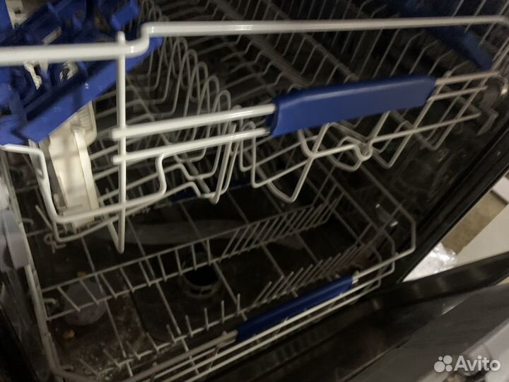 Посудомоечная машина Indesit dfp 5847m nx не рабоч