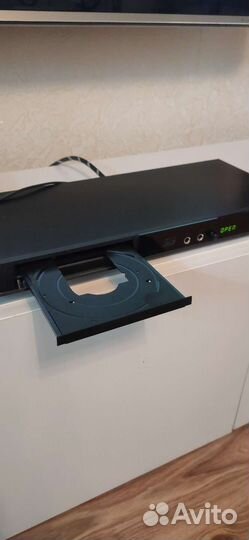 Плеер 3D Blu-ray/DVD с сетевыми функциями