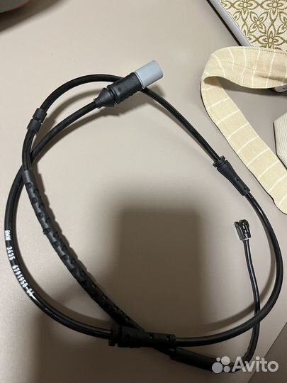 Датчик износа тормозных колодок передних BMW