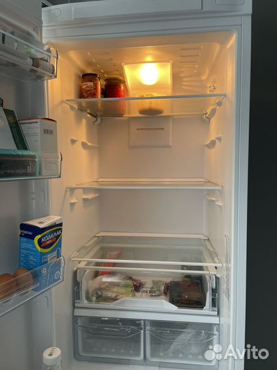 Холодильник indesit