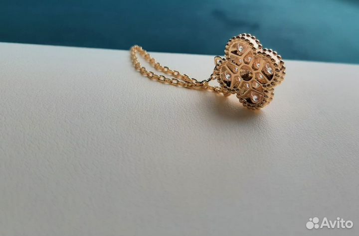 Колье Van Cleef Vintage Alhambra муассаниты