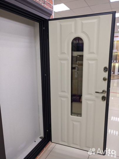 Дверь входная металлическая