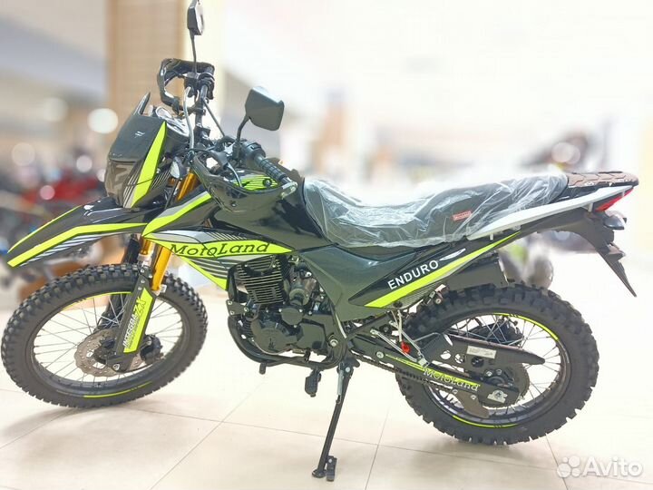 Enduro st 250 neon. Эндуро St 250 неон.