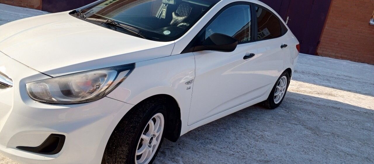 Hyundai Solaris: фото владельца