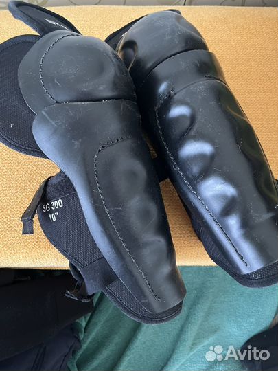 Щитки хоккейные