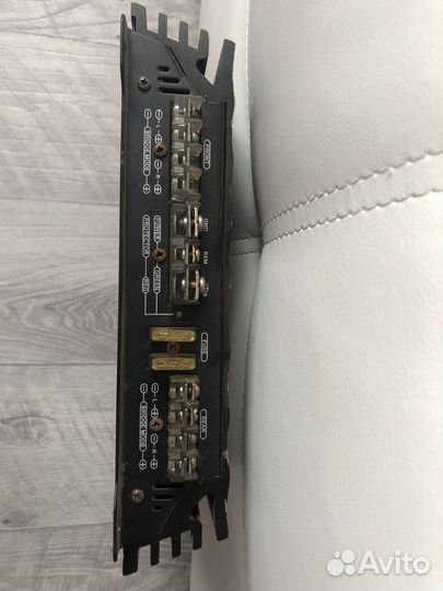 Широкополосный усилитель