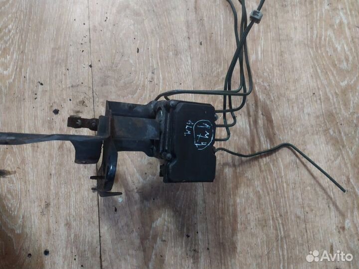 Блок abs Nissan Almera N16 2004