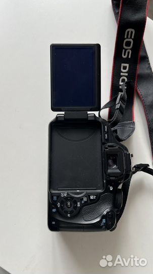 Зеркальный фотоаппарат canon 600d