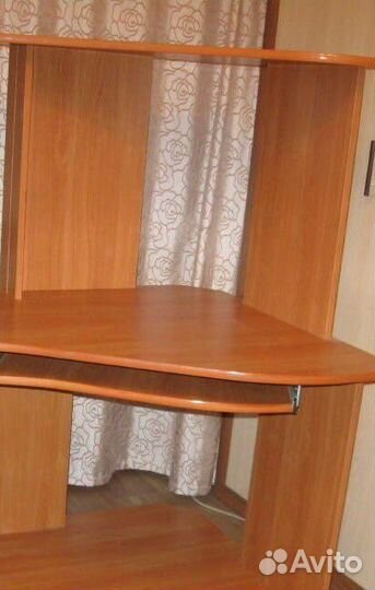 Компьютерный стол