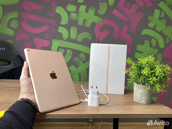 iPad 8 2020 wifi отличный