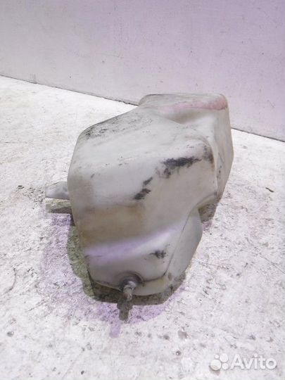 Бачок омывателя Мерседес