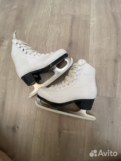 Коньки на девочку 30 размер