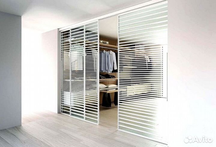 Раздвижные перегородки в гардеробную, шкаф