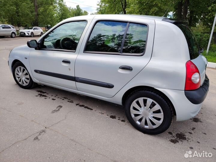 Renault Clio 1.4 AT, 2003, 225 000 км