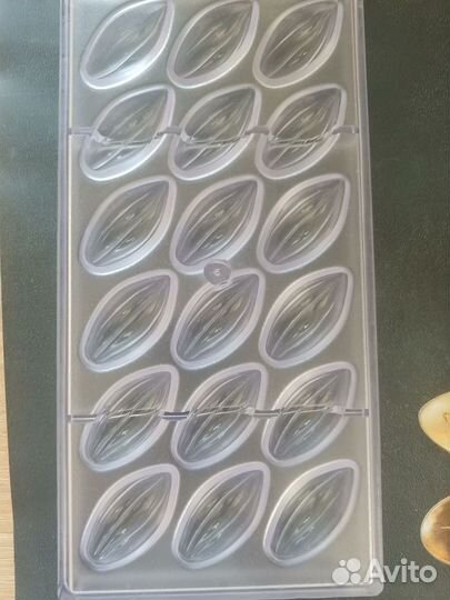 Поликарбонатная форма для шоколада