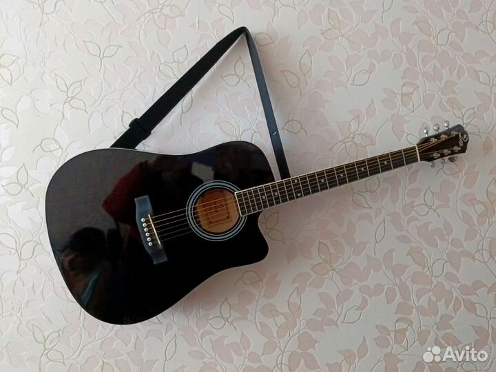 Классическая гитара шестиструнная