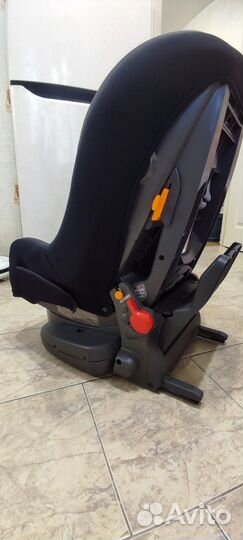 Автомобильное детское кресло