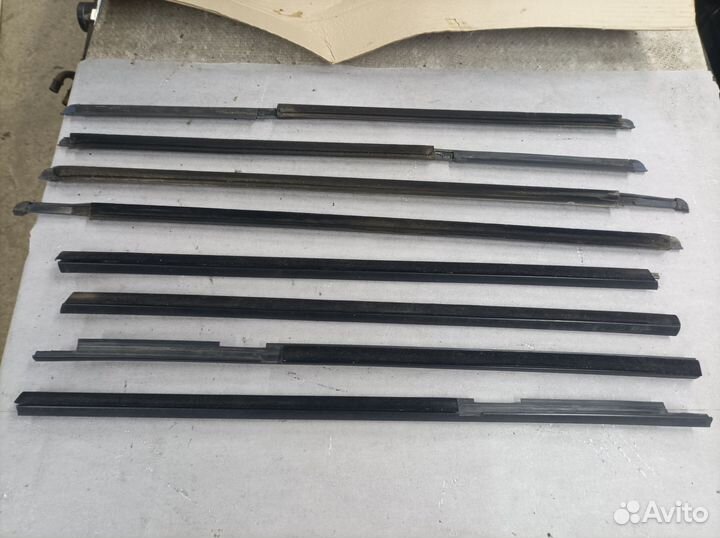 Уплотнители стекол бархотки Saab 9000 Рест 95г.в