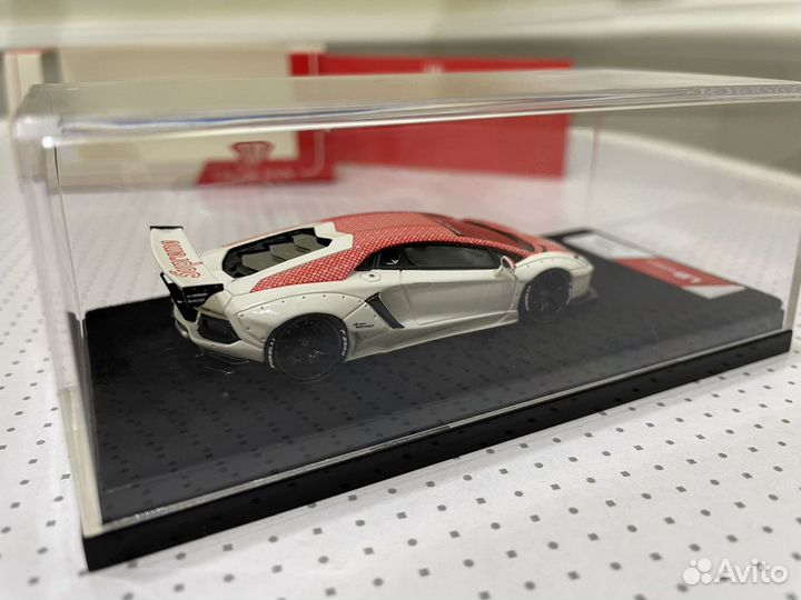 Lamborghini Aventador LB Performance 1/64