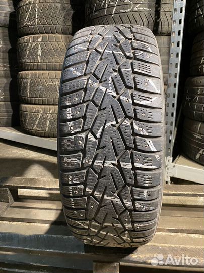 Nokian Tyres Hakkapeliitta 7 215/65 R16 102T