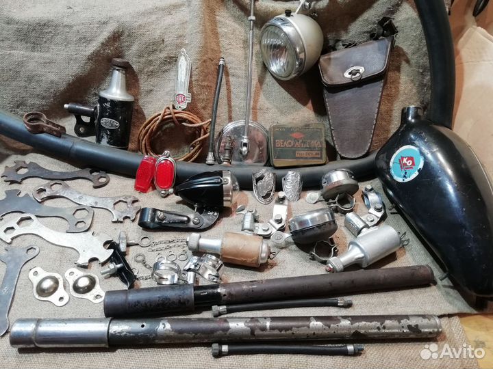 Старинные велосипедные запчасти