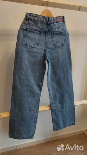 Джинсы