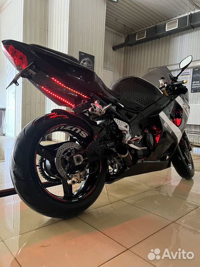Suzuki GSX-R 1000 k4