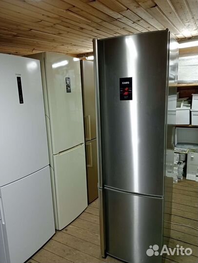 Холодильник AEG