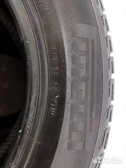 Pirelli Ice Asimmetrico 225/60 R17 99Q
